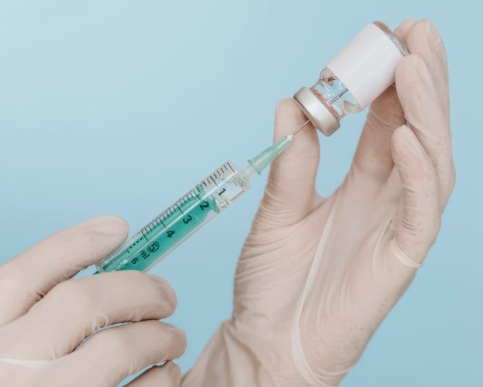 Morbo di Parkinson: nuova terapia con un'iniezione settimanale - Credits: Freepik